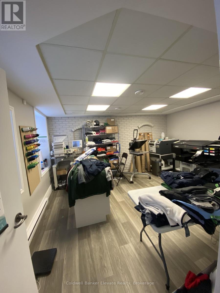 Ll3 - 115 Main Street S, Halton Hills, Ontario  L7G 3H5 - Photo 2 - W12143972