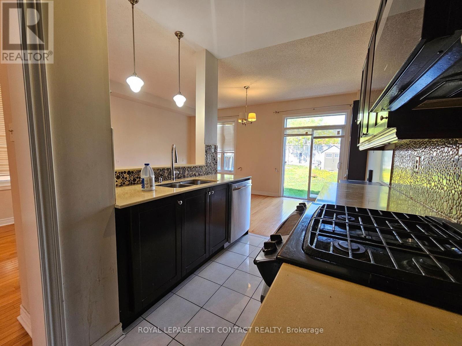4692 Centretown Way, Mississauga, Ontario  L5R 0C9 - Photo 13 - W12143991