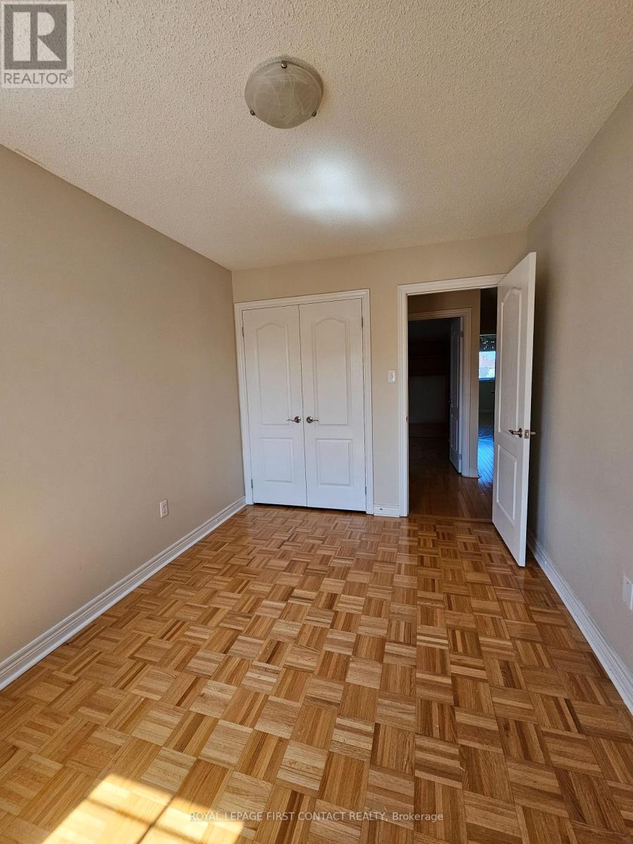 4692 Centretown Way, Mississauga, Ontario  L5R 0C9 - Photo 18 - W12143991