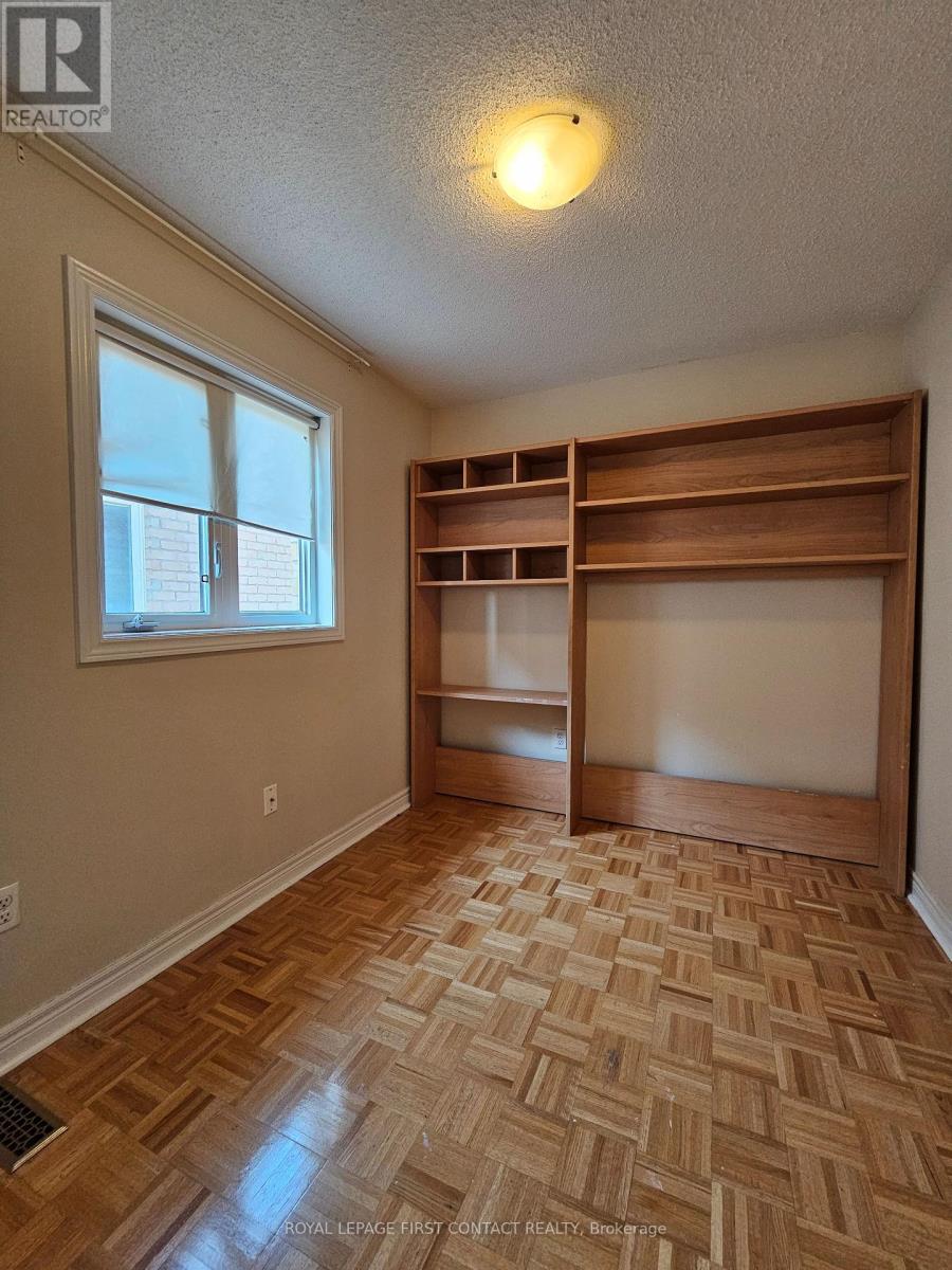 4692 Centretown Way, Mississauga, Ontario  L5R 0C9 - Photo 21 - W12143991