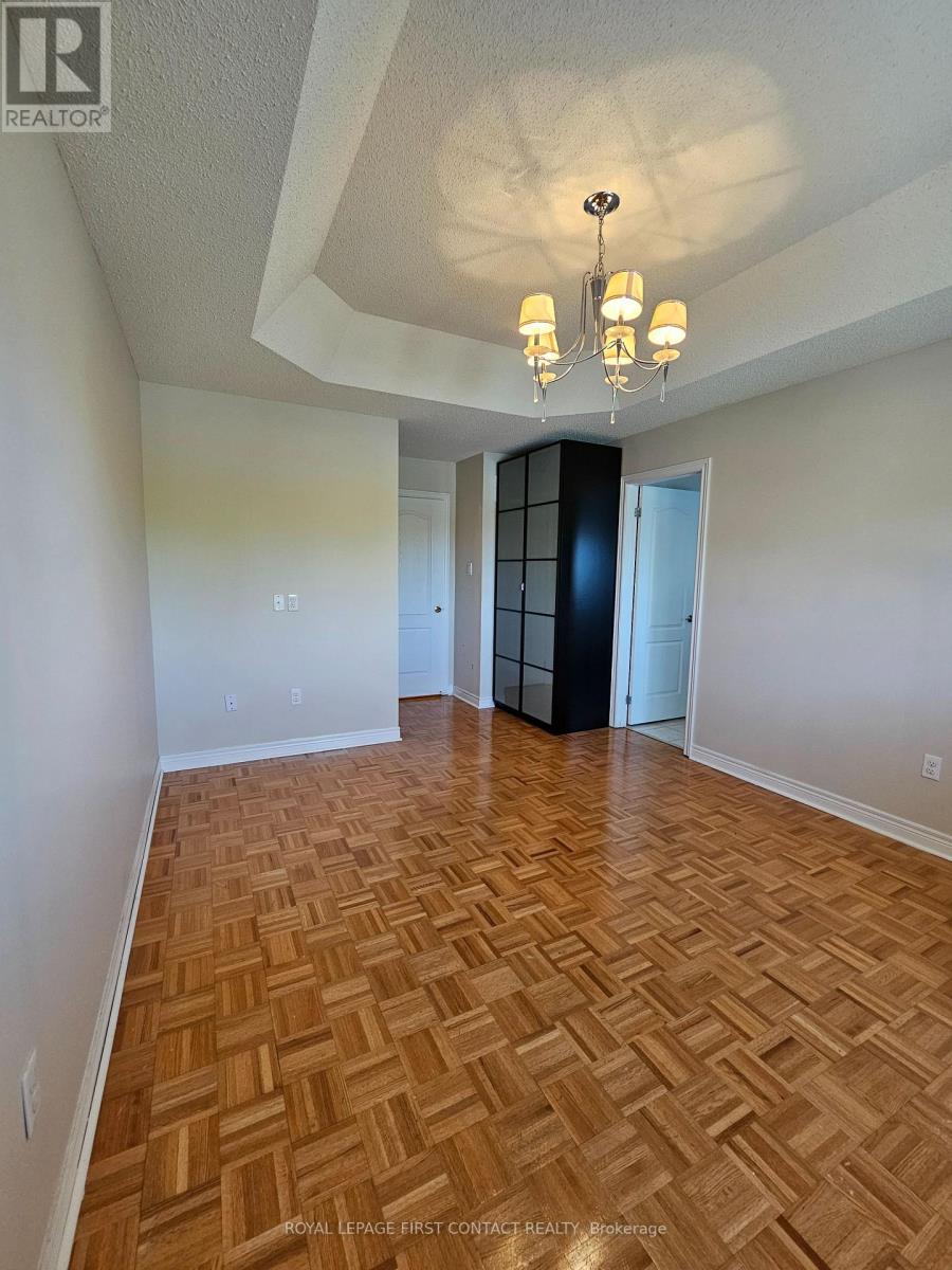4692 Centretown Way, Mississauga, Ontario  L5R 0C9 - Photo 27 - W12143991