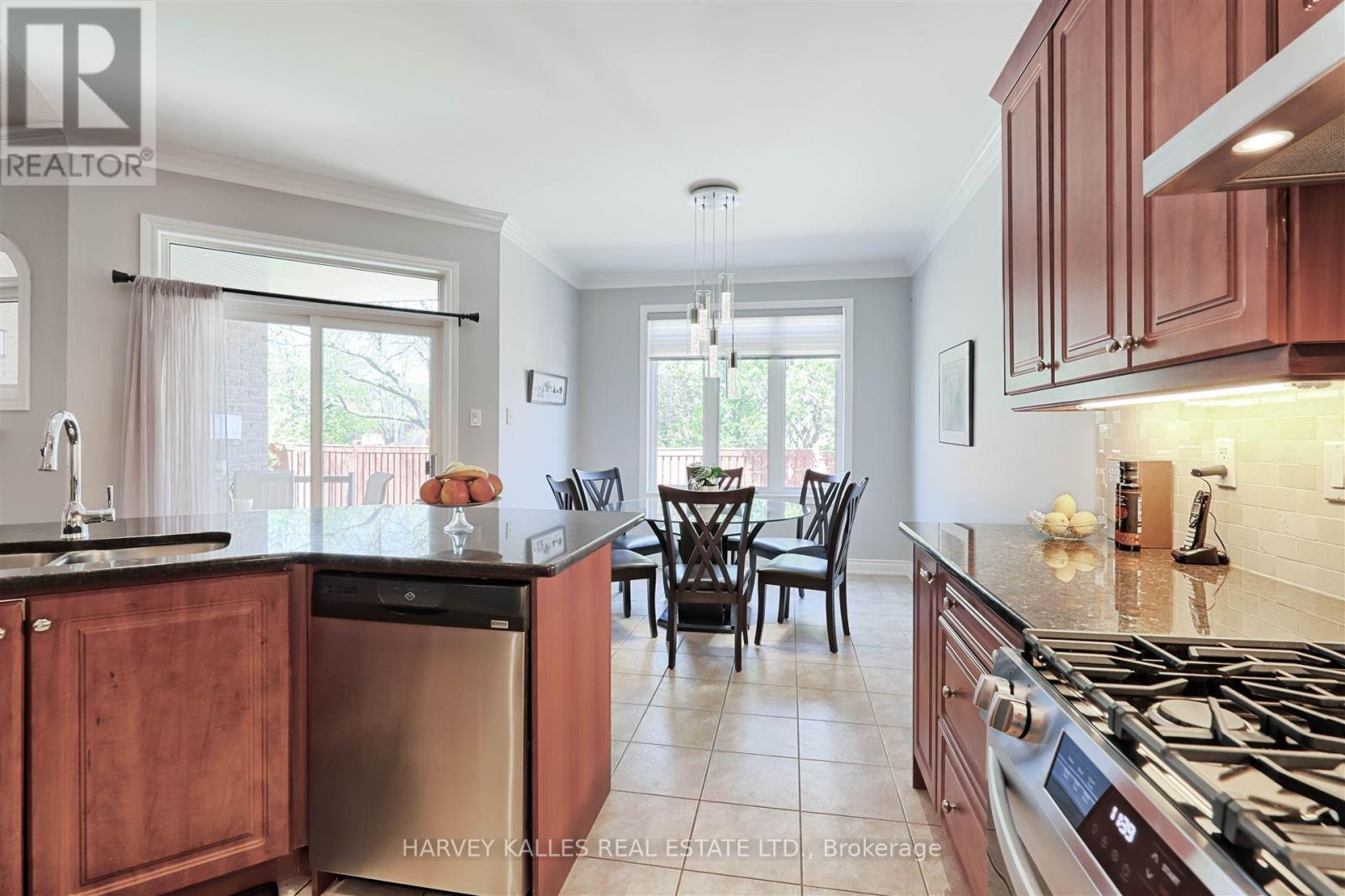 1507 Stewart Crescent, Milton, Ontario  L9T 6P8 - Photo 12 - W12144028
