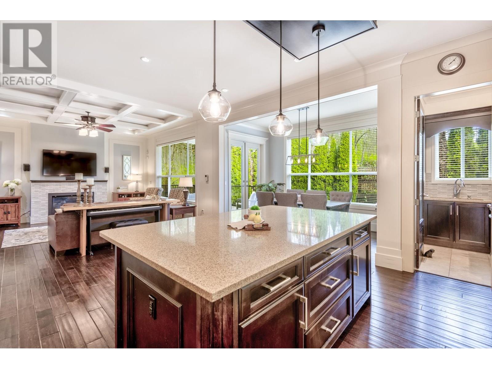 3381 Gislason Avenue, Coquitlam, British Columbia  V3E 0C5 - Photo 11 - R2990003