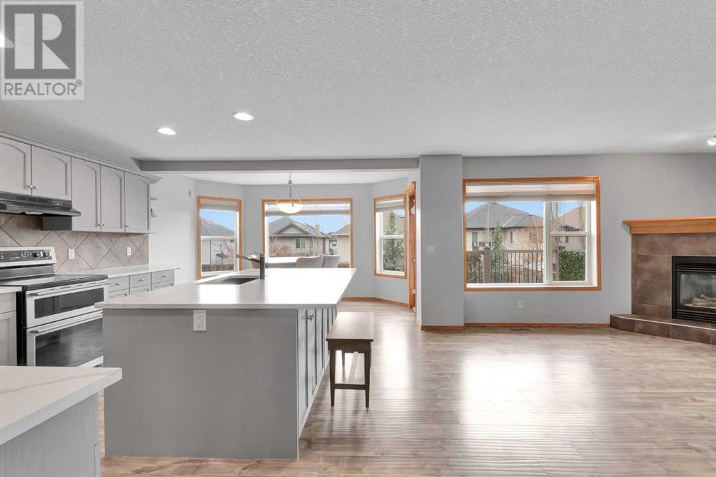274 Royal Birch Way Nw, Calgary, Alberta  T3G 5Y2 - Photo 4 - A2206836