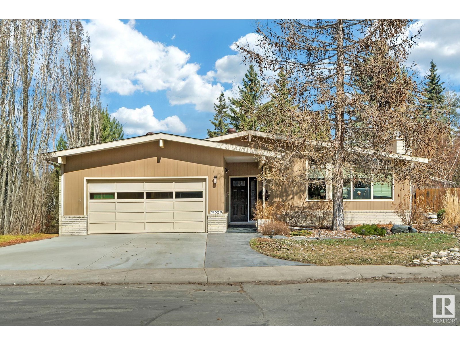 12508 42 AV NW, edmonton, Alberta