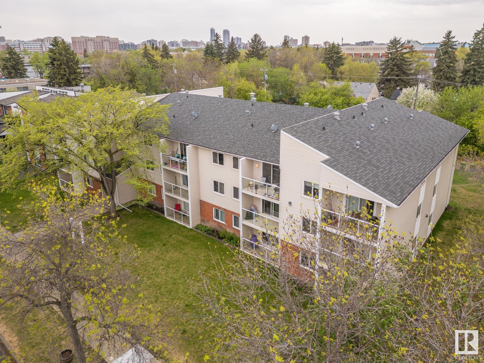 #106 10842 107 St Nw, Edmonton, Alberta  T5H 2Z3 - Photo 1 - E4436102