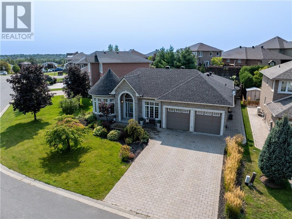 Property at 15 Platinum image 4