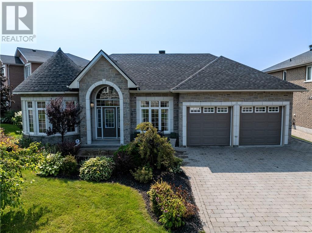Property at 15 Platinum image 5