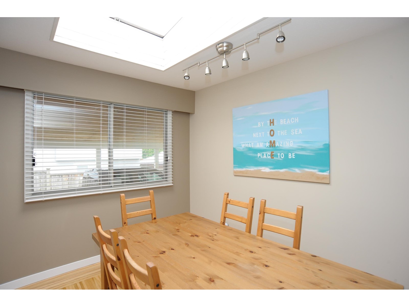 Property at 1388 128 STREET image 5