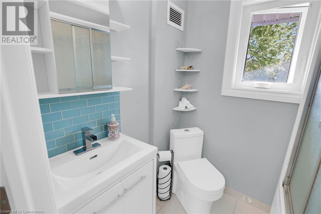 385 East 23rd Street, Hamilton, Ontario  L8V 2X5 - Photo 27 - 40726351