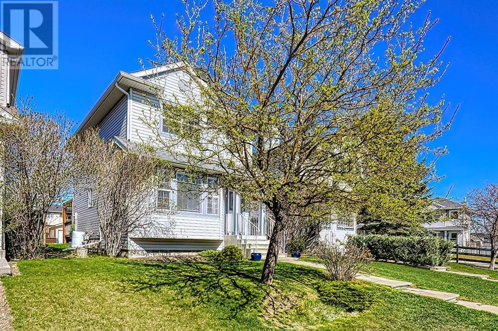 Property at 34 Citadel Bluff Close NW image 1