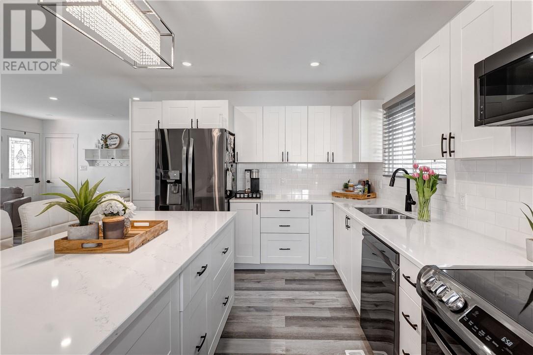 Property at 34 Nicolet Street image 3