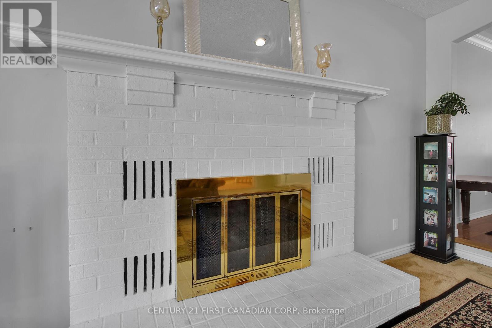 Photo 10 of 50 for 66 Nanette Drive N