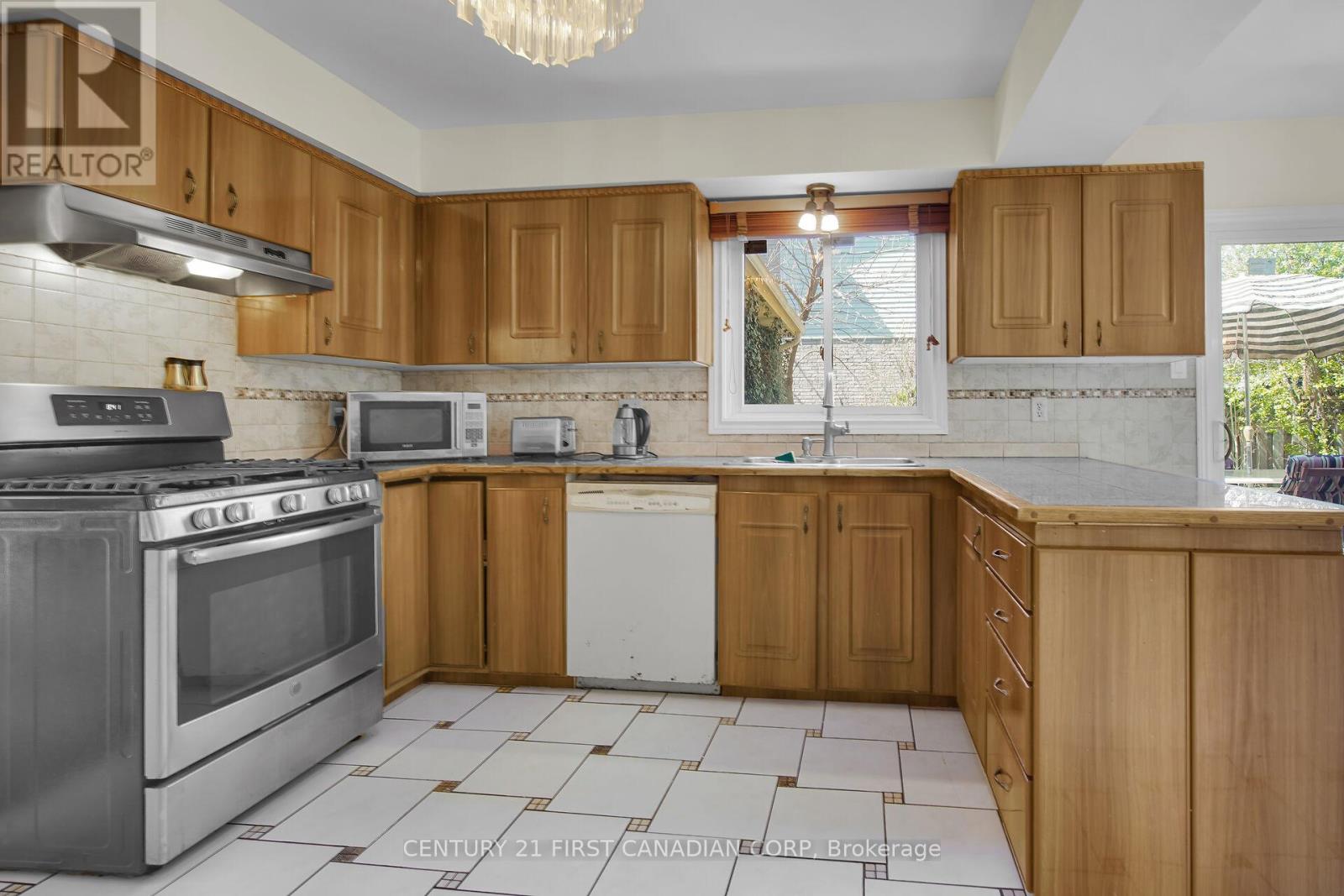 Photo 14 of 50 for 66 Nanette Drive N