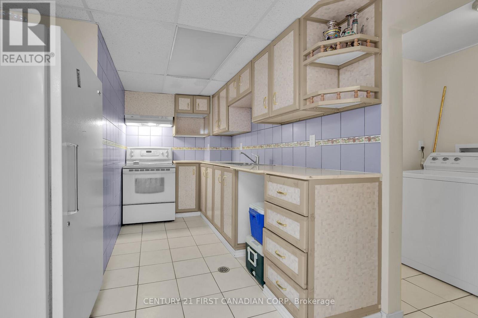 Photo 34 of 50 for 66 Nanette Drive N