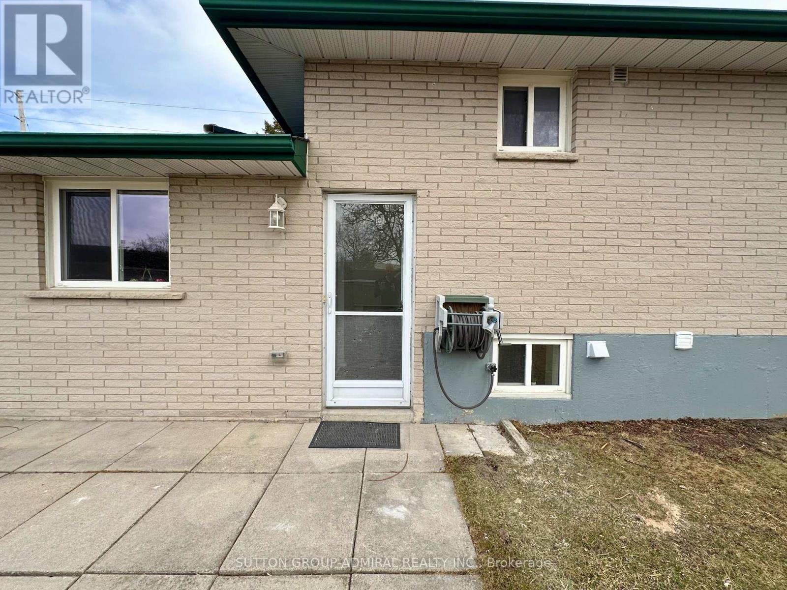 494 Oshawa Boulevard, Oshawa, Ontario  L1G 5T5 - Photo 2 - E12144072