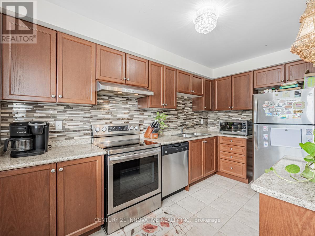 138 Barnham Street, Ajax, Ontario  L1Z 0K7 - Photo 27 - E12144166