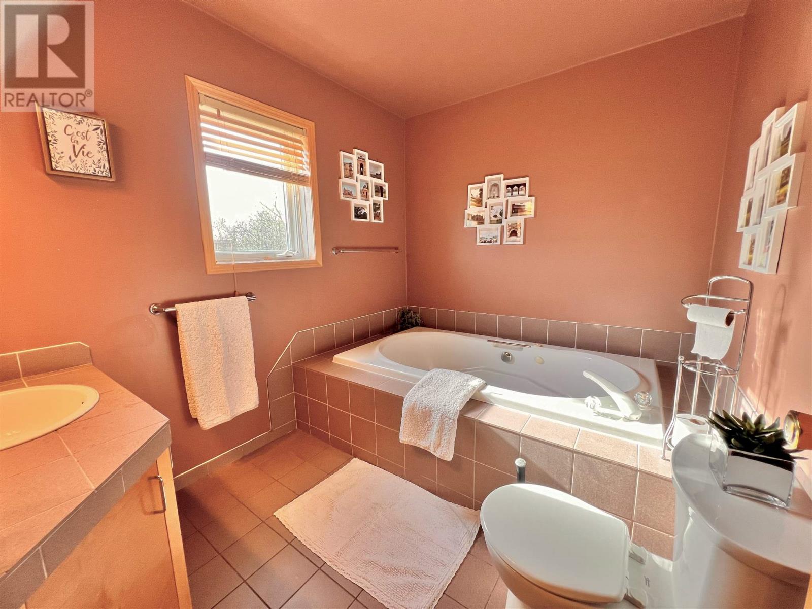 1208 Ottawa St, Kenora, Ontario  P0X 1C0 - Photo 13 - TB251137