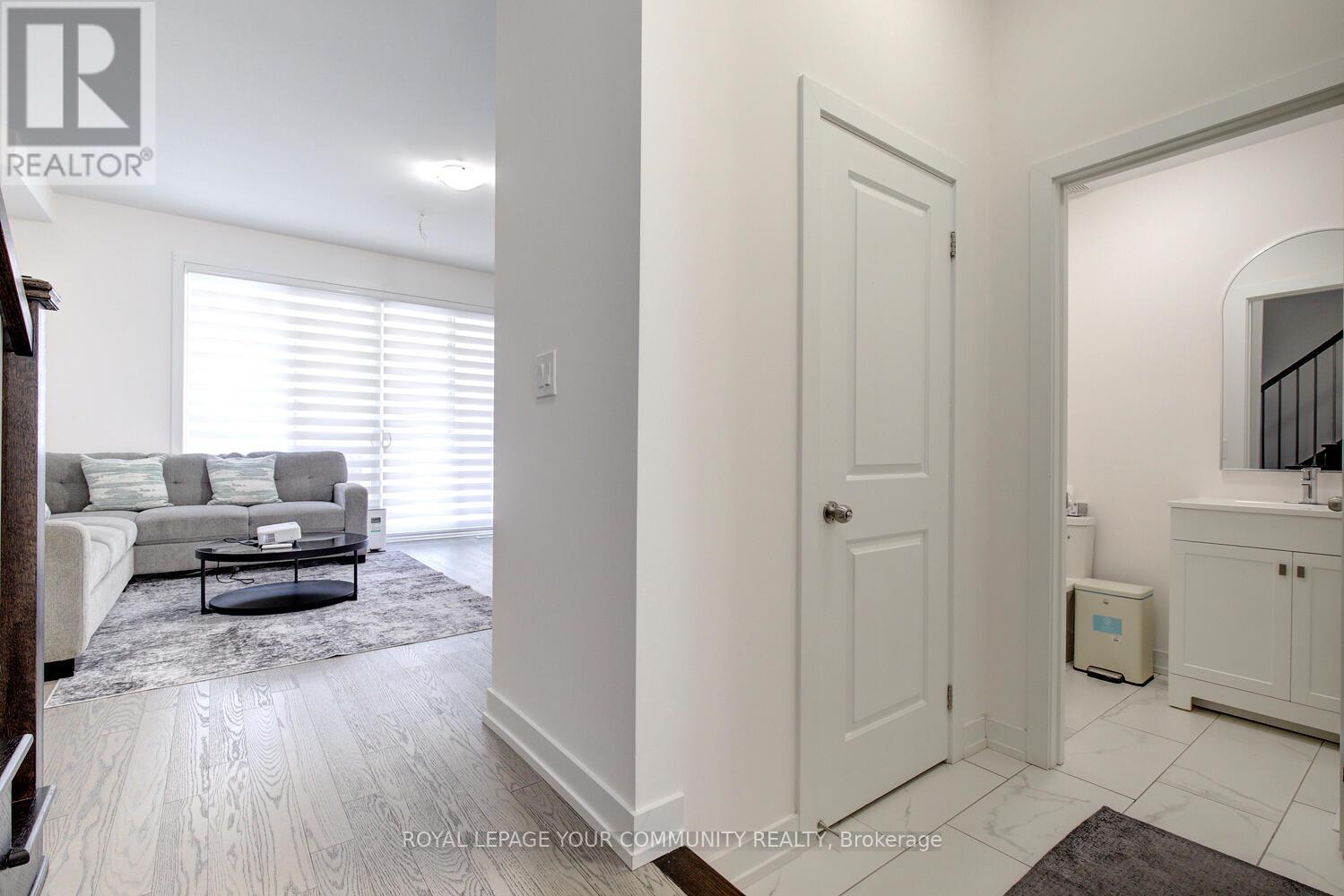 16 Glenngarry Crescent, Vaughan, Ontario  L6A 4Z4 - Photo 13 - N12144042