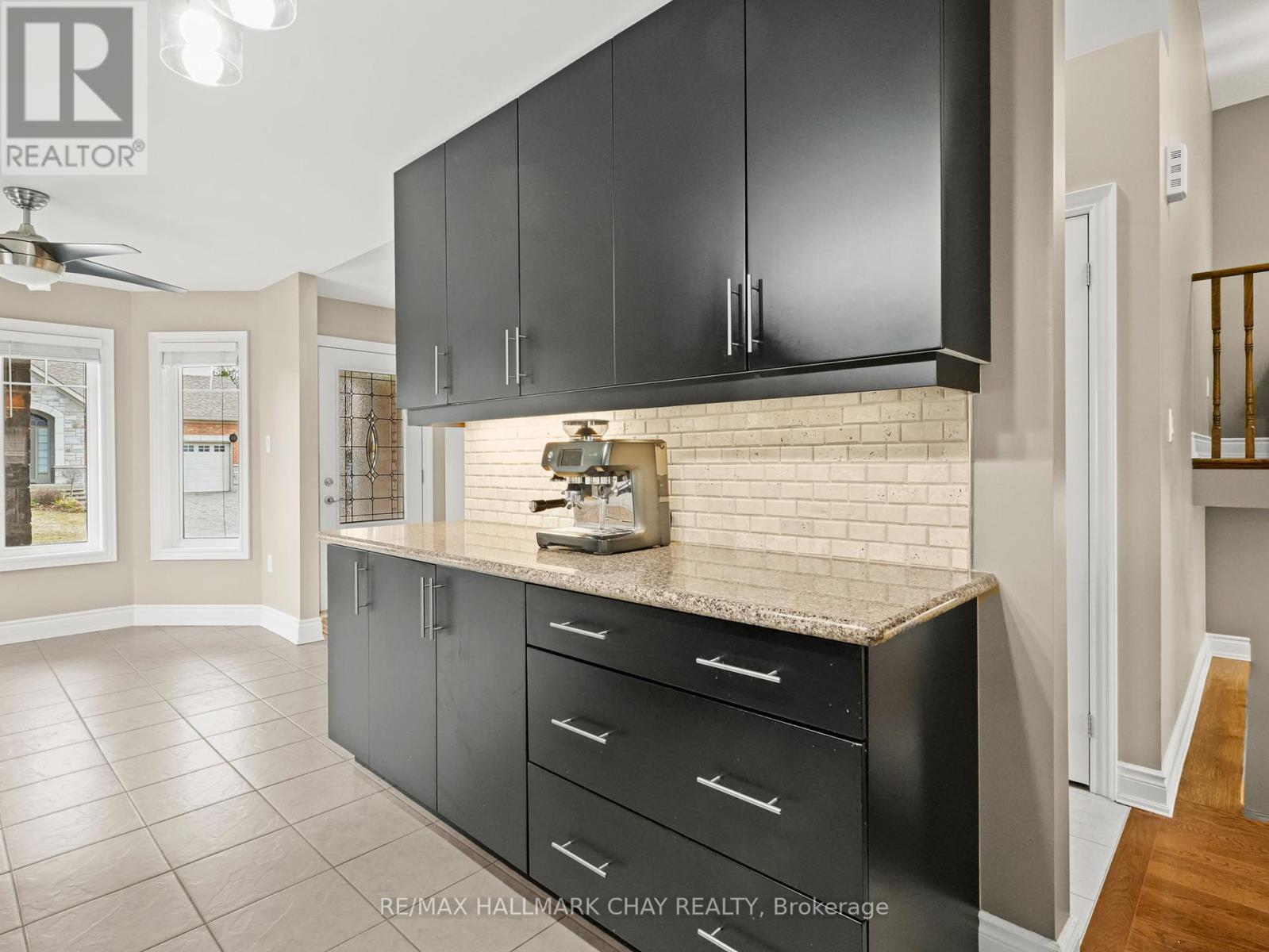 190 Ridge Way, New Tecumseth, Ontario  L9R 0H3 - Photo 11 - N12144128