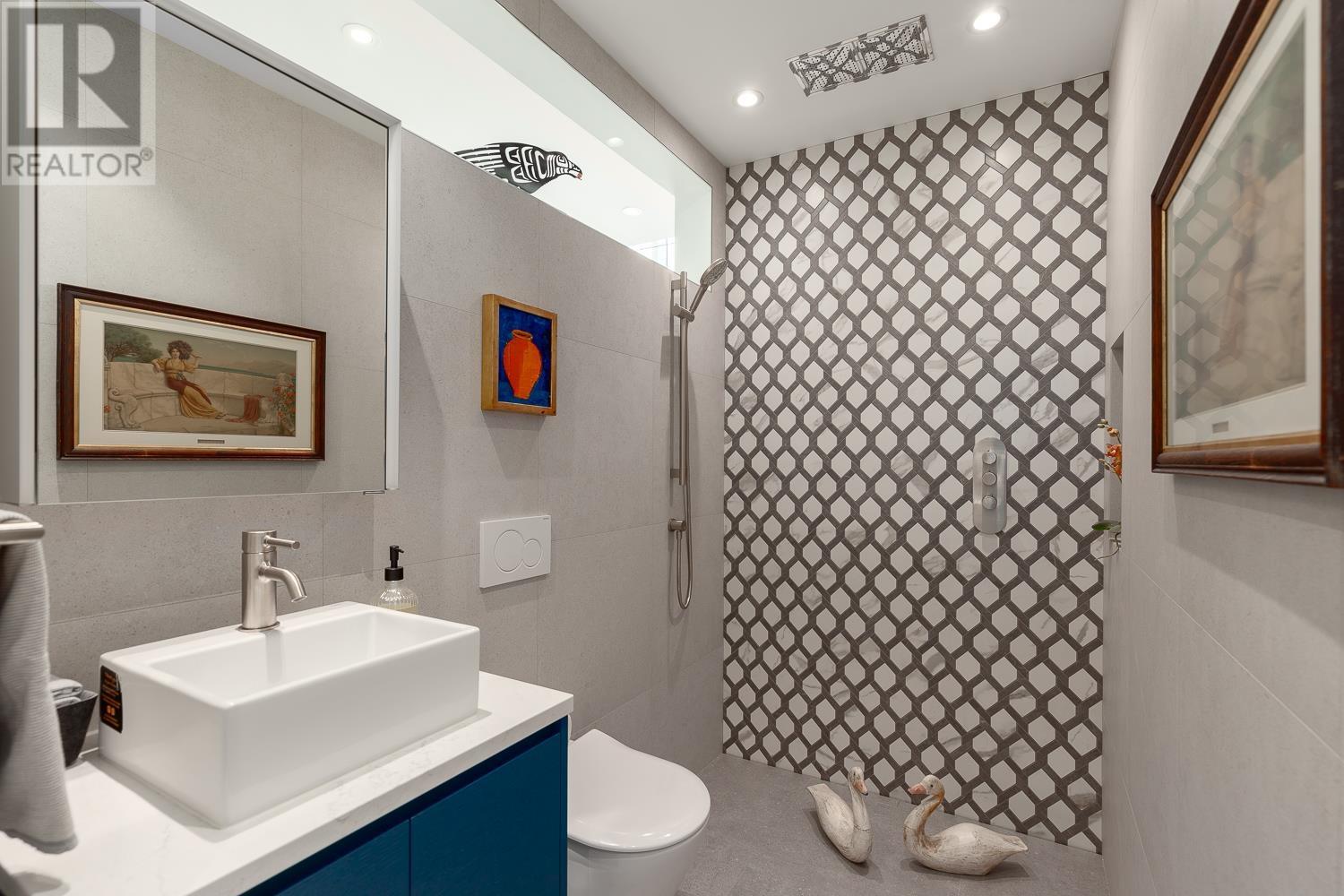 708 Heatley Avenue, Vancouver, British Columbia  V6A 4M1 - Photo 7 - R3002001
