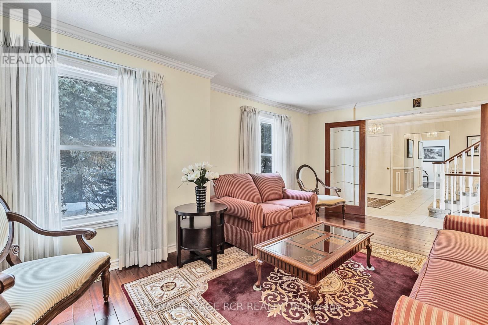 6 Marjorie Drive, Whitchurch-Stouffville, Ontario  L4A 2C8 - Photo 11 - N12072507