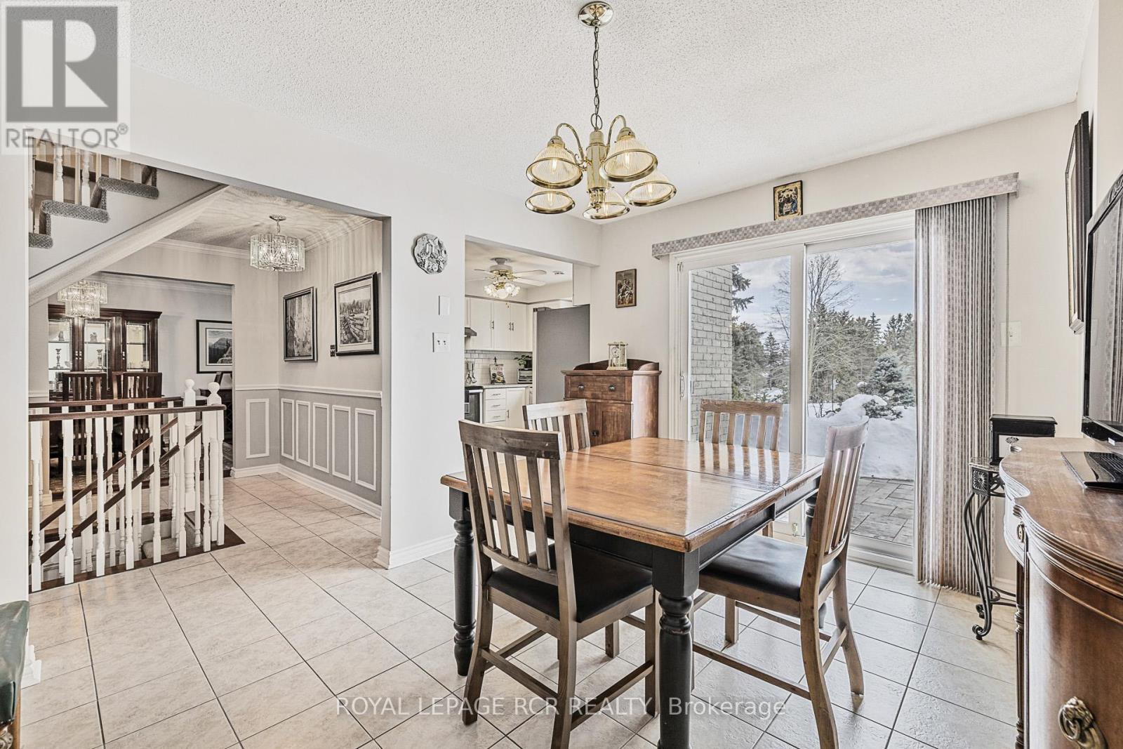 6 Marjorie Drive, Whitchurch-Stouffville, Ontario  L4A 2C8 - Photo 15 - N12072507