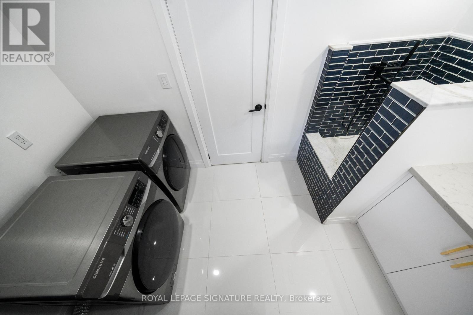 20 Hillview Crescent, Springwater, Ontario  L0L 1X0 - Photo 22 - S12144180