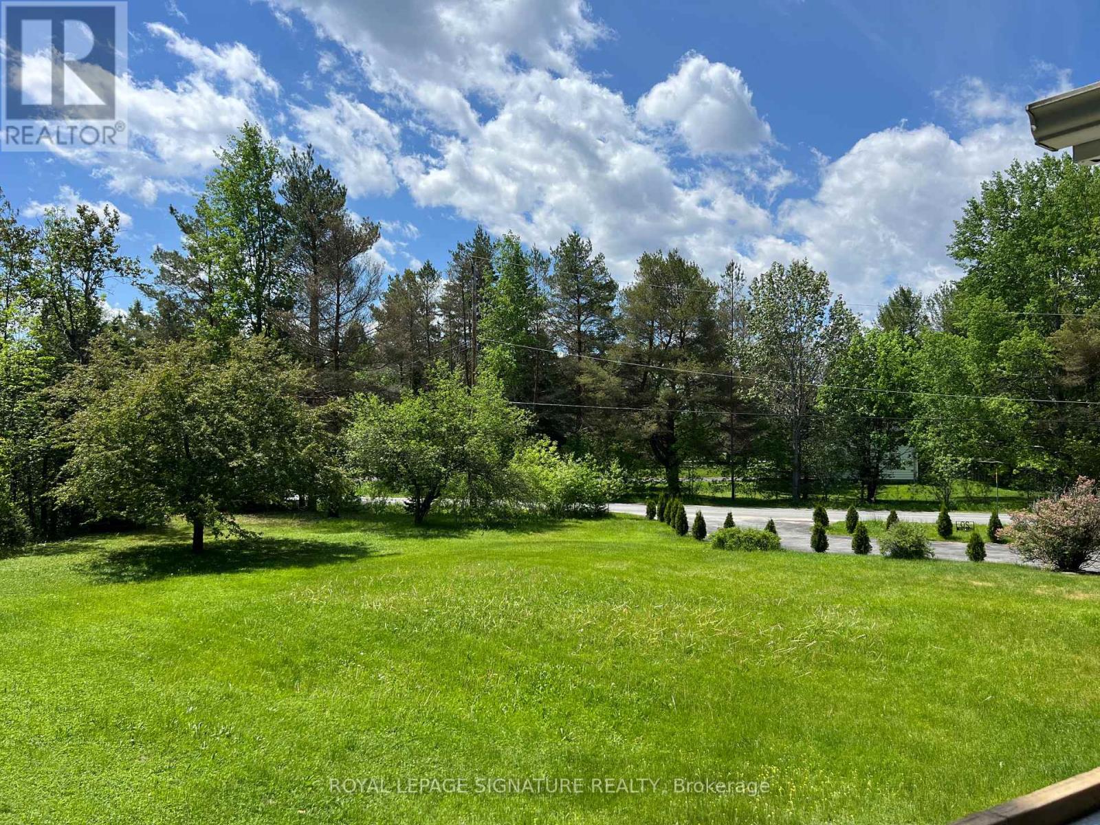 20 Hillview Crescent, Springwater, Ontario  L0L 1X0 - Photo 34 - S12144180