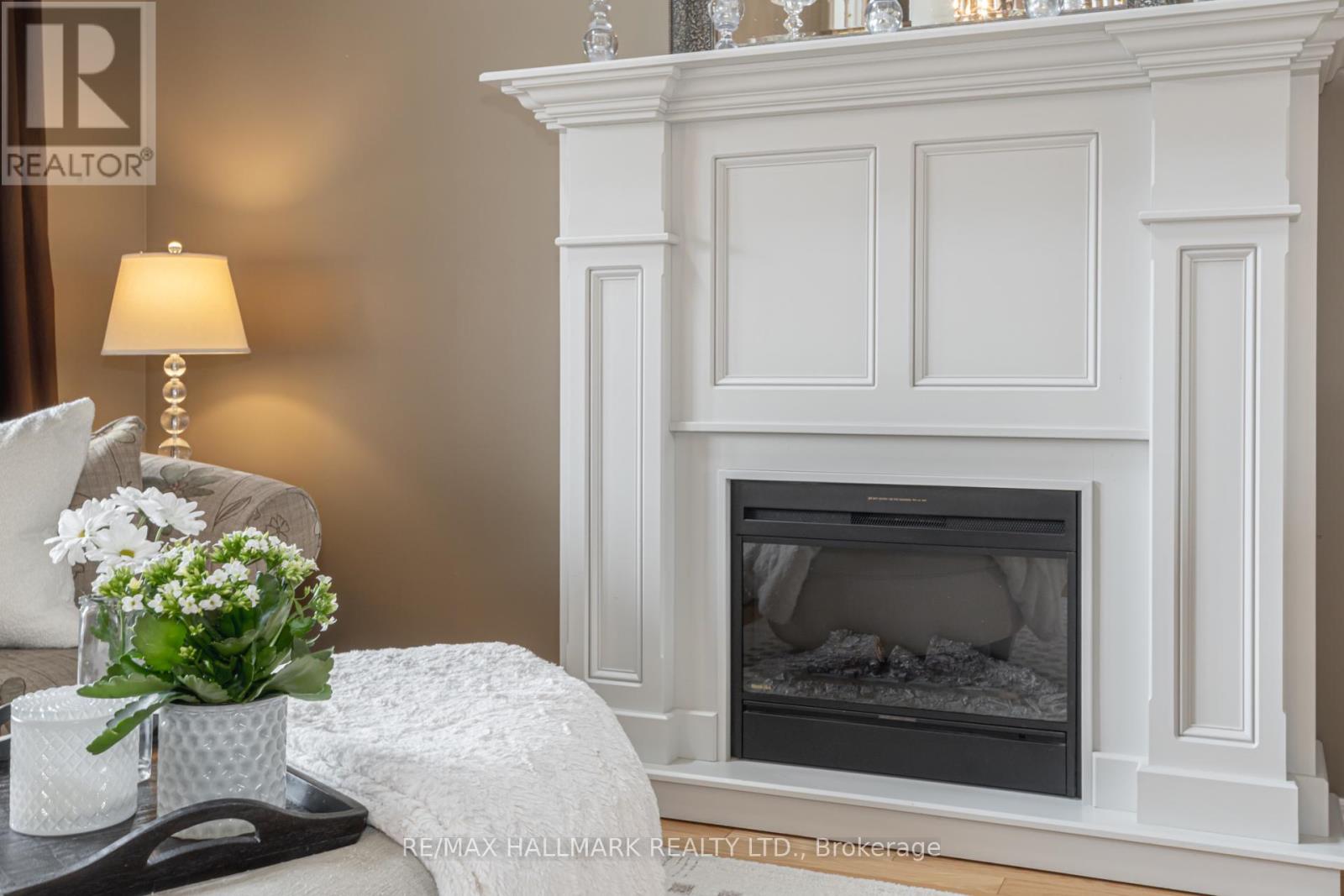 28 Kensington Trail, Barrie, Ontario  L4N 0K5 - Photo 7 - S12144200