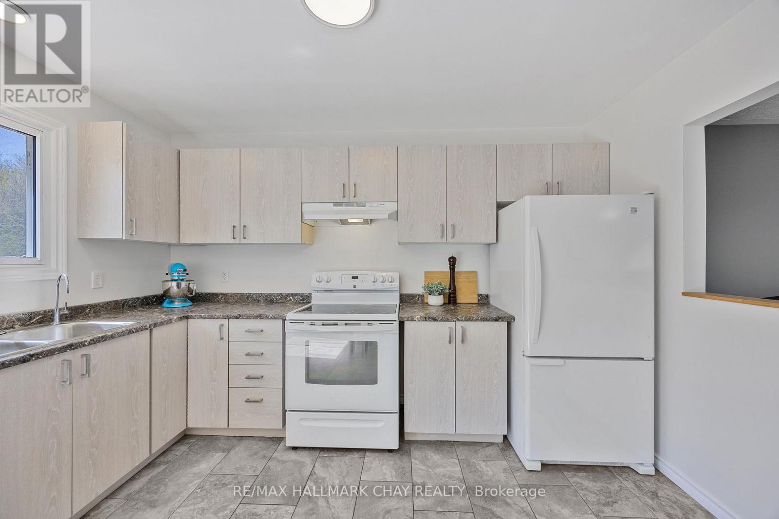 Property at 12984 COUNTY ROAD 16 image 4