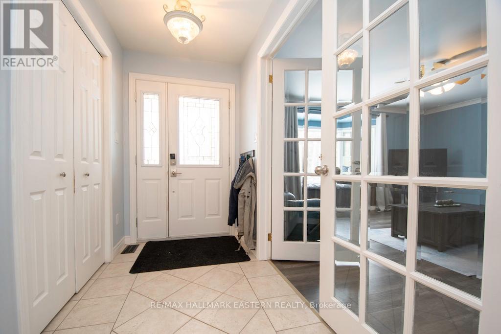 70 Sumcot Drive, Trent Lakes, Ontario  K0L 1J0 - Photo 8 - X12012915