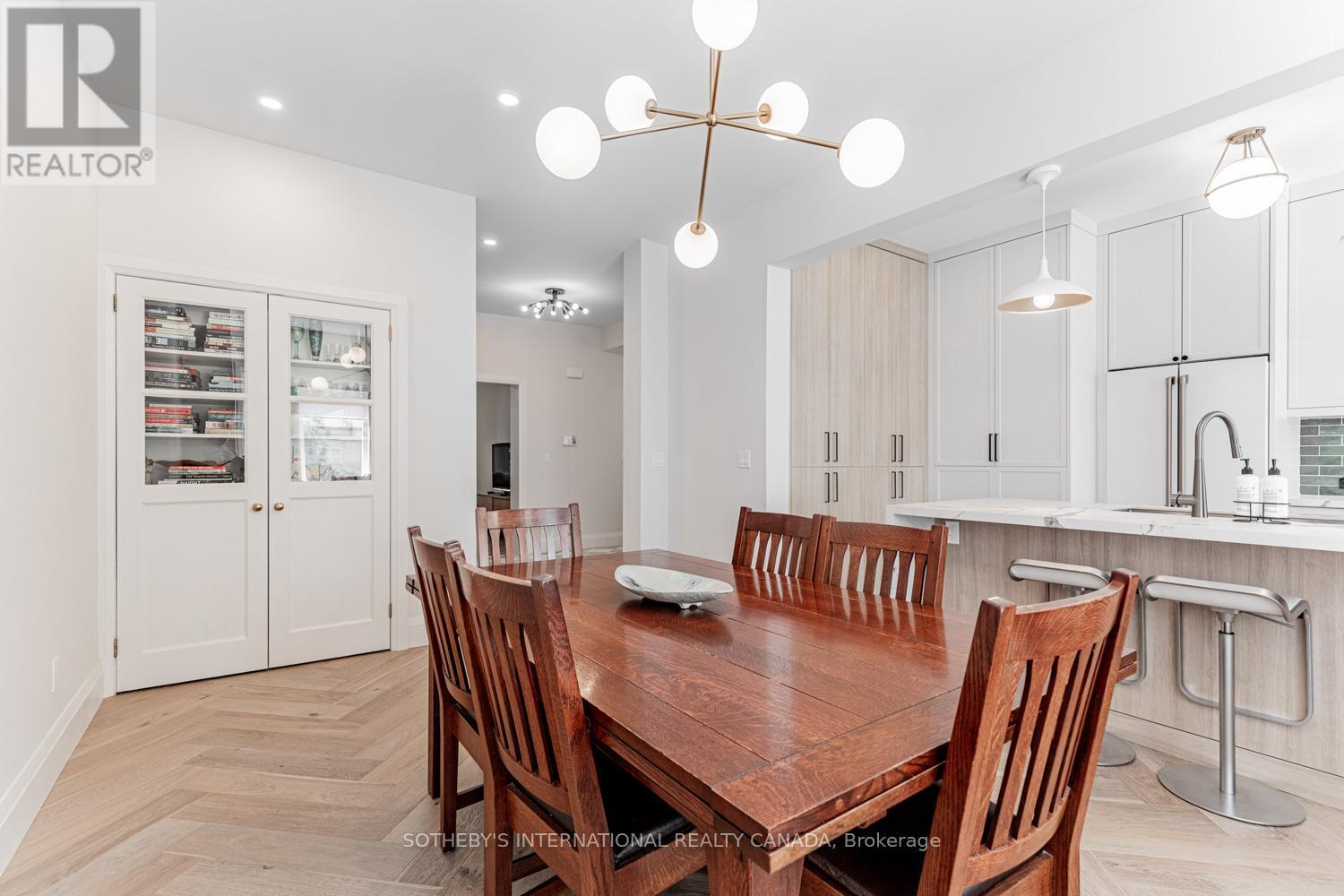 143 Farnham Avenue, Toronto, Ontario  M4V 1B7 - Photo 7 - C12143636