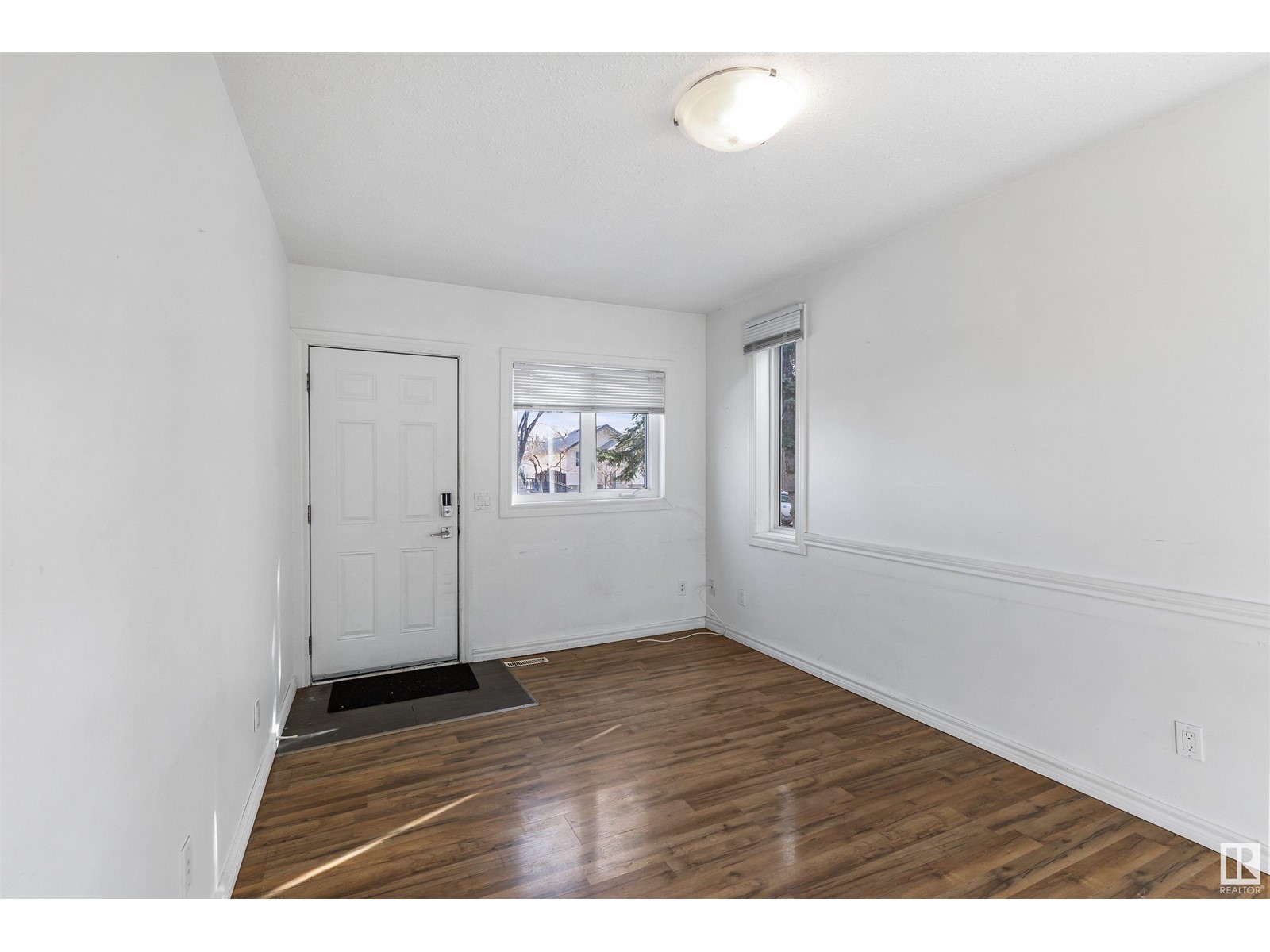 12114 85 St Nw, Edmonton, Alberta  T5B 3G6 - Photo 3 - E4436110