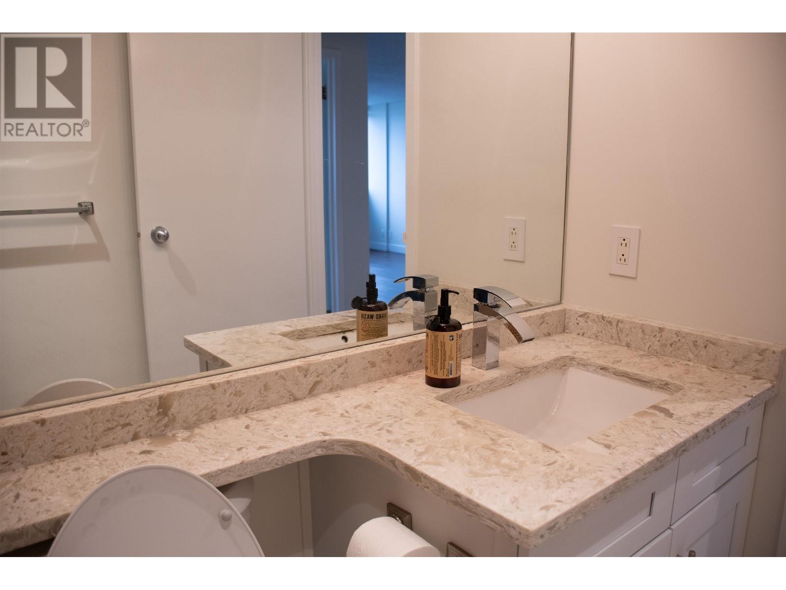 1301 3970 Carrigan Court, Burnaby, British Columbia  V3N 4S5 - Photo 15 - R3001400