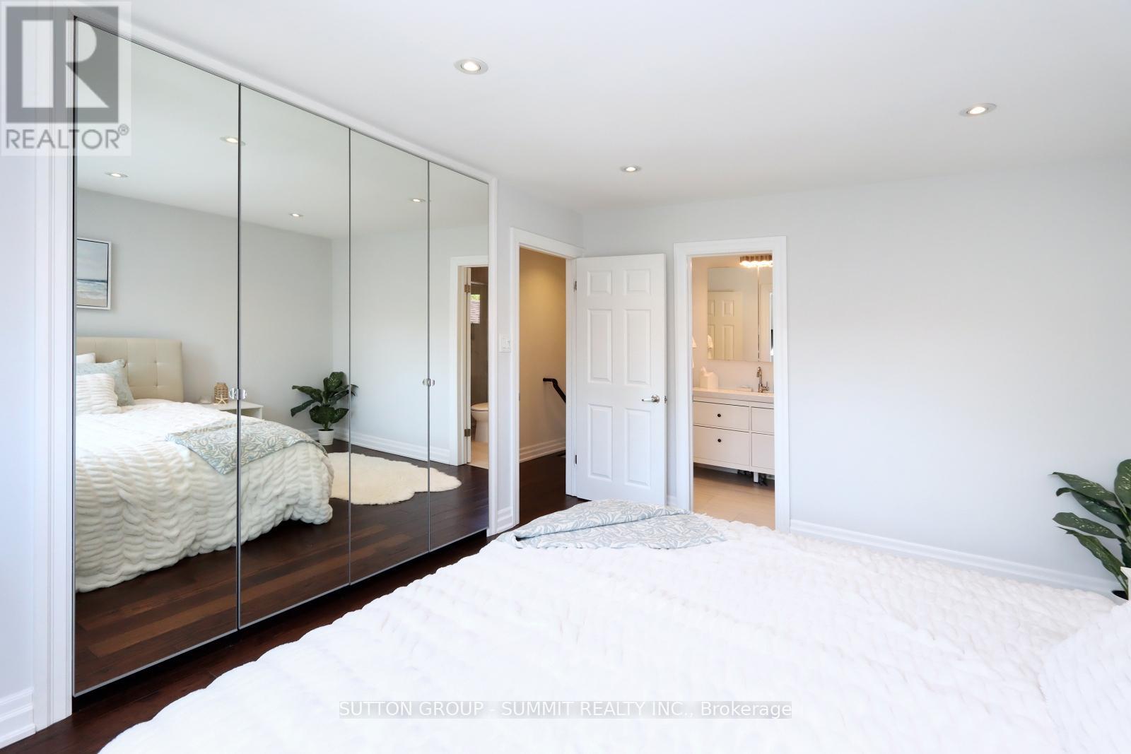 1417 Jefferson Crescent, Oakville (Fa Falgarwood), Ontario  L6H 3G5 - Photo 25 - W12144047