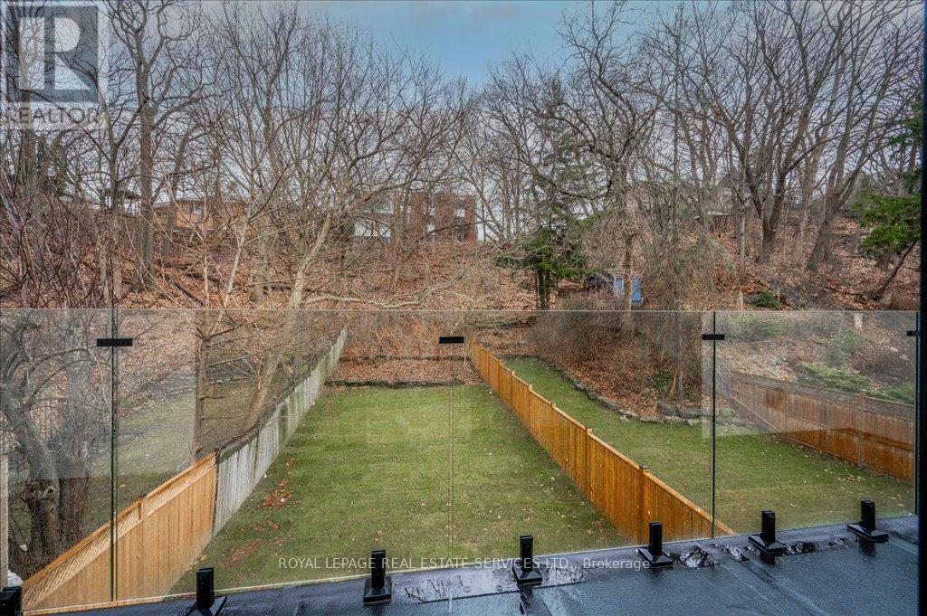 78 South Kingsway, Toronto, Ontario  M6S 3T3 - Photo 21 - W12144094