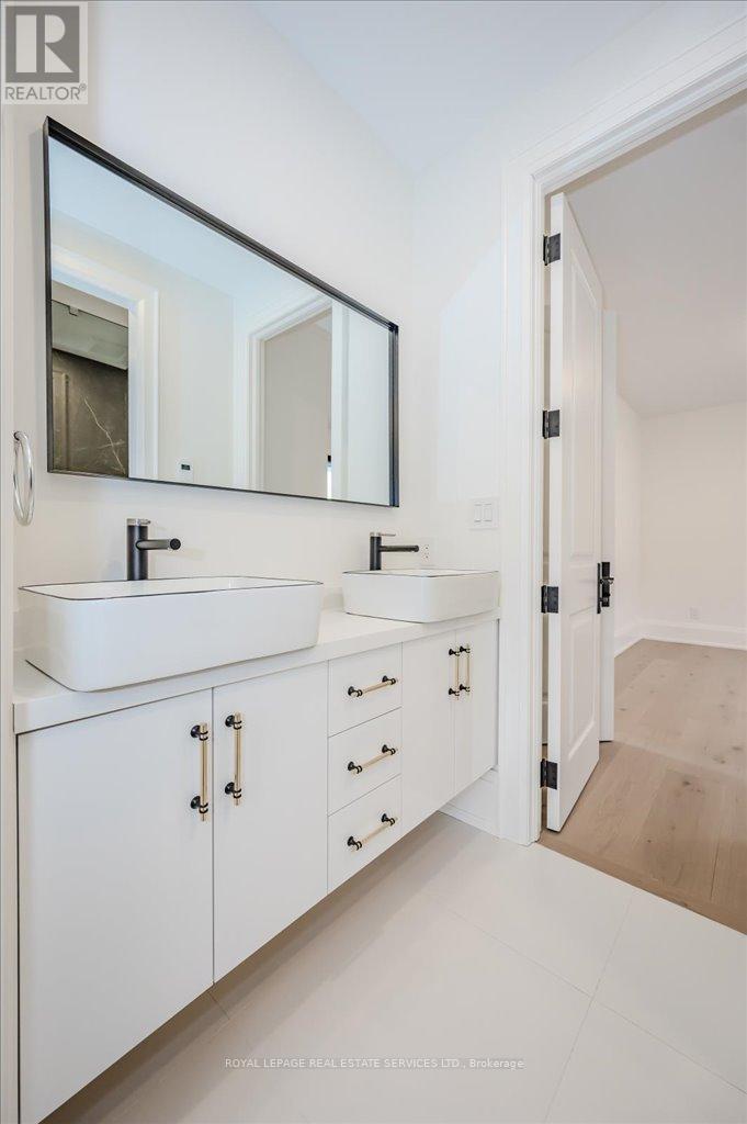 78 South Kingsway, Toronto, Ontario  M6S 3T3 - Photo 30 - W12144094