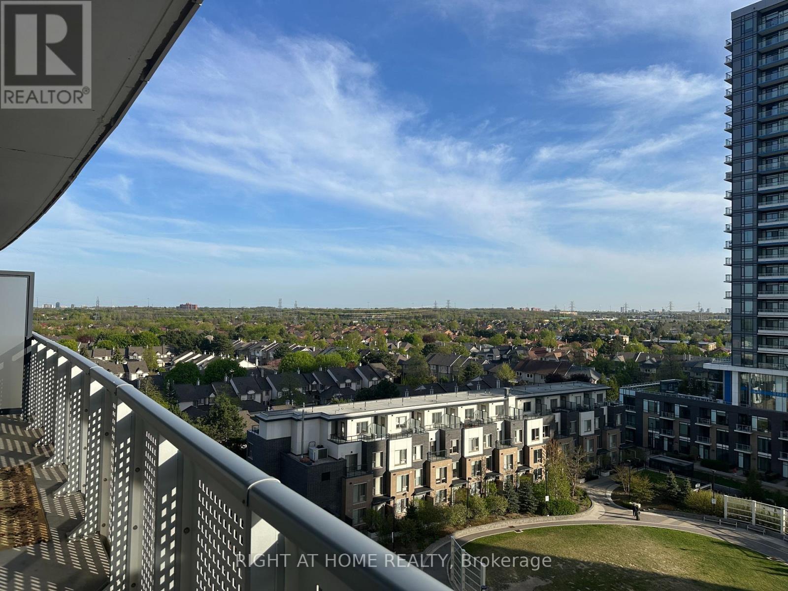 701 - 2520 Eglinton Avenue W, Mississauga (Central Erin Mills), Ontario  L5M 0Y4 - Photo 39 - W12144099