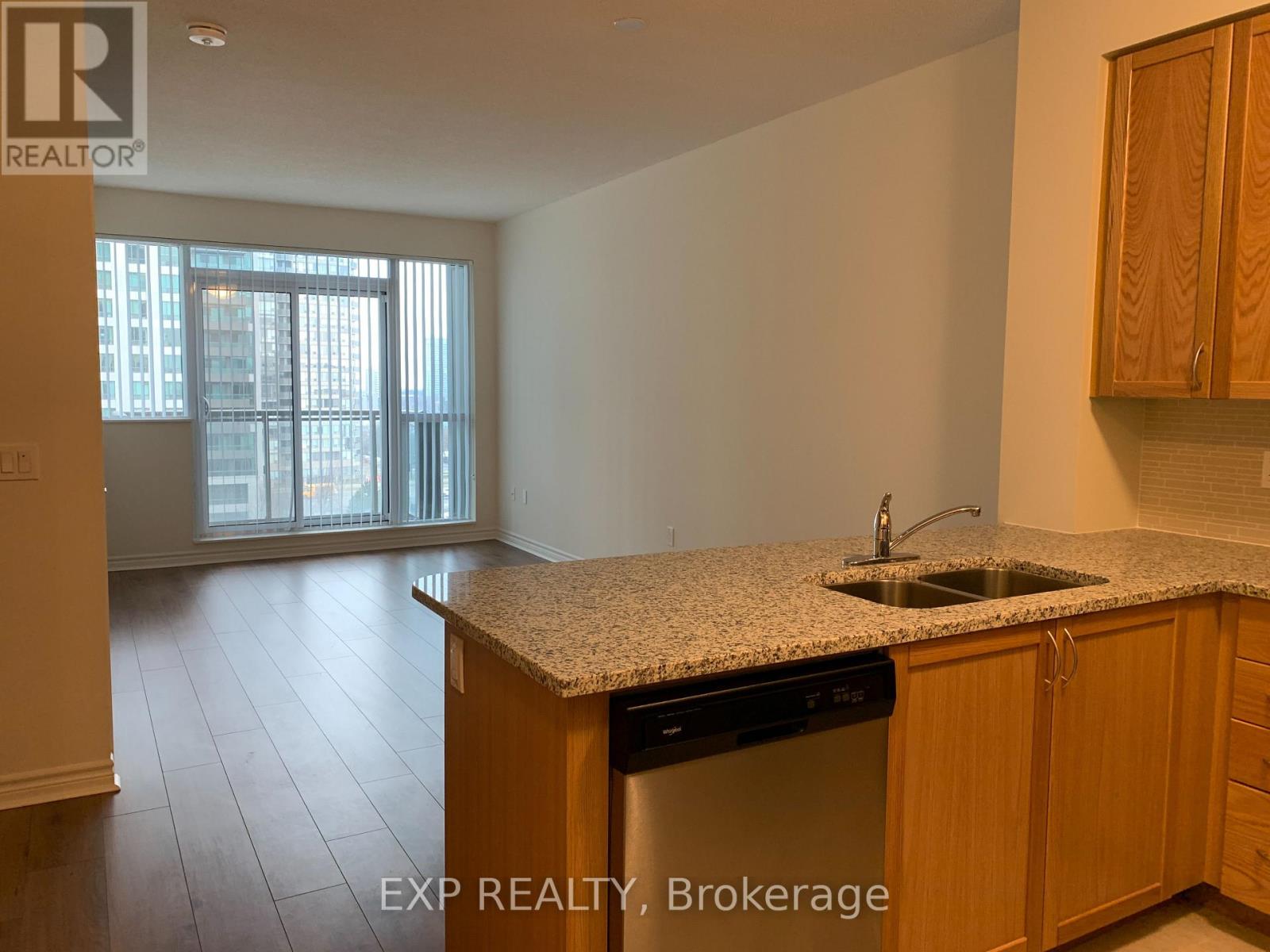712 - 349 Rathburn Road W, Mississauga, Ontario  L5B 0G9 - Photo 1 - W12144143