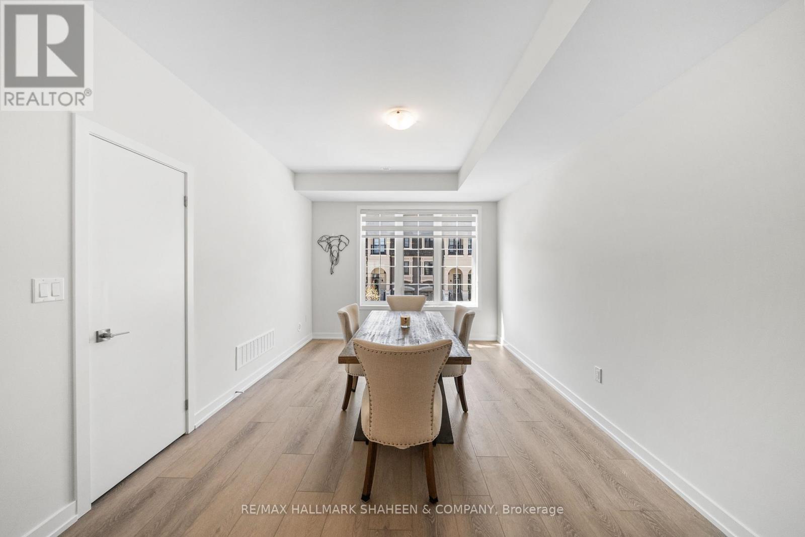 1346 Kaniv Street, Oakville, Ontario  L6M 0L8 - Photo 10 - W12144169