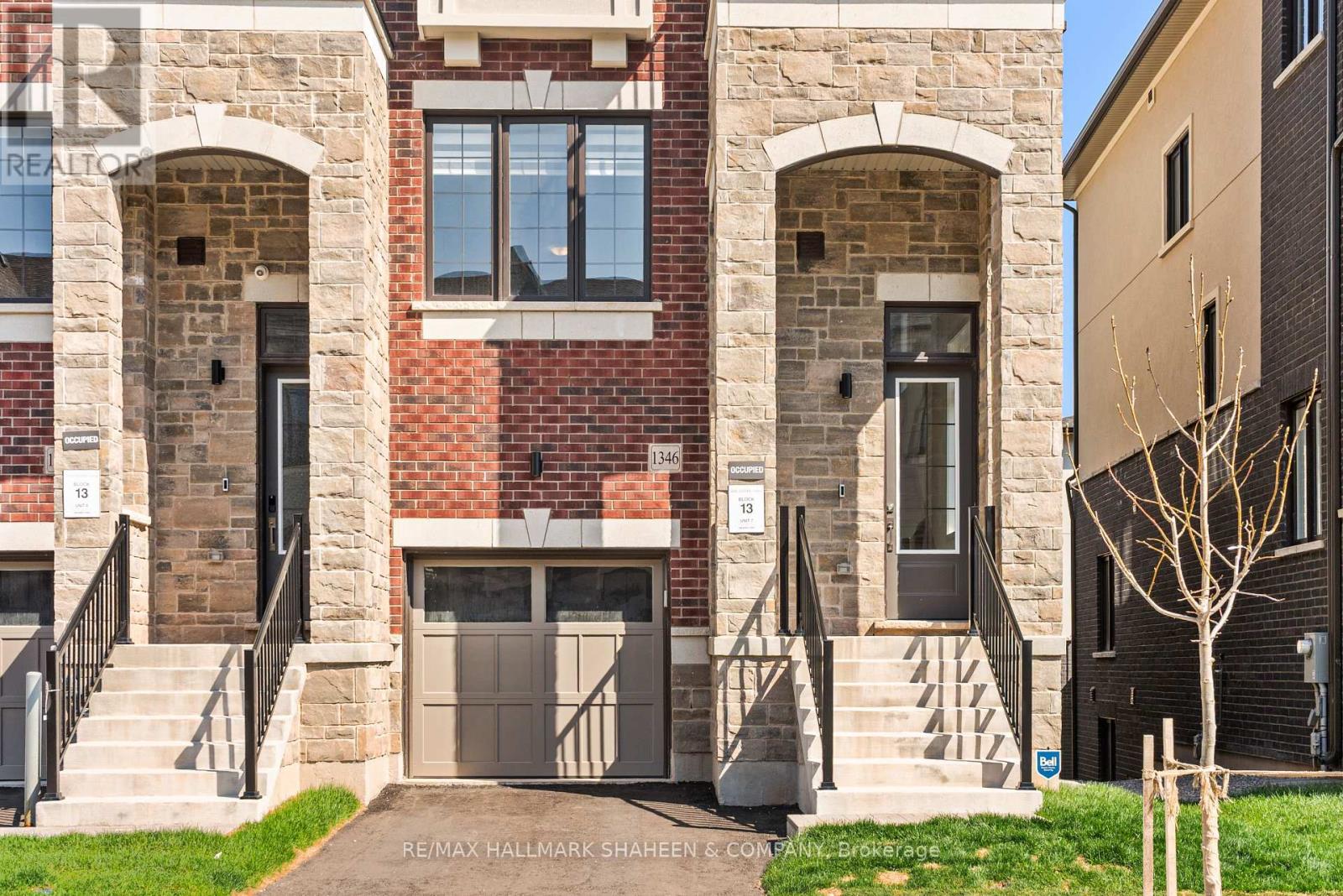 1346 Kaniv Street, Oakville, Ontario  L6M 0L8 - Photo 3 - W12144169