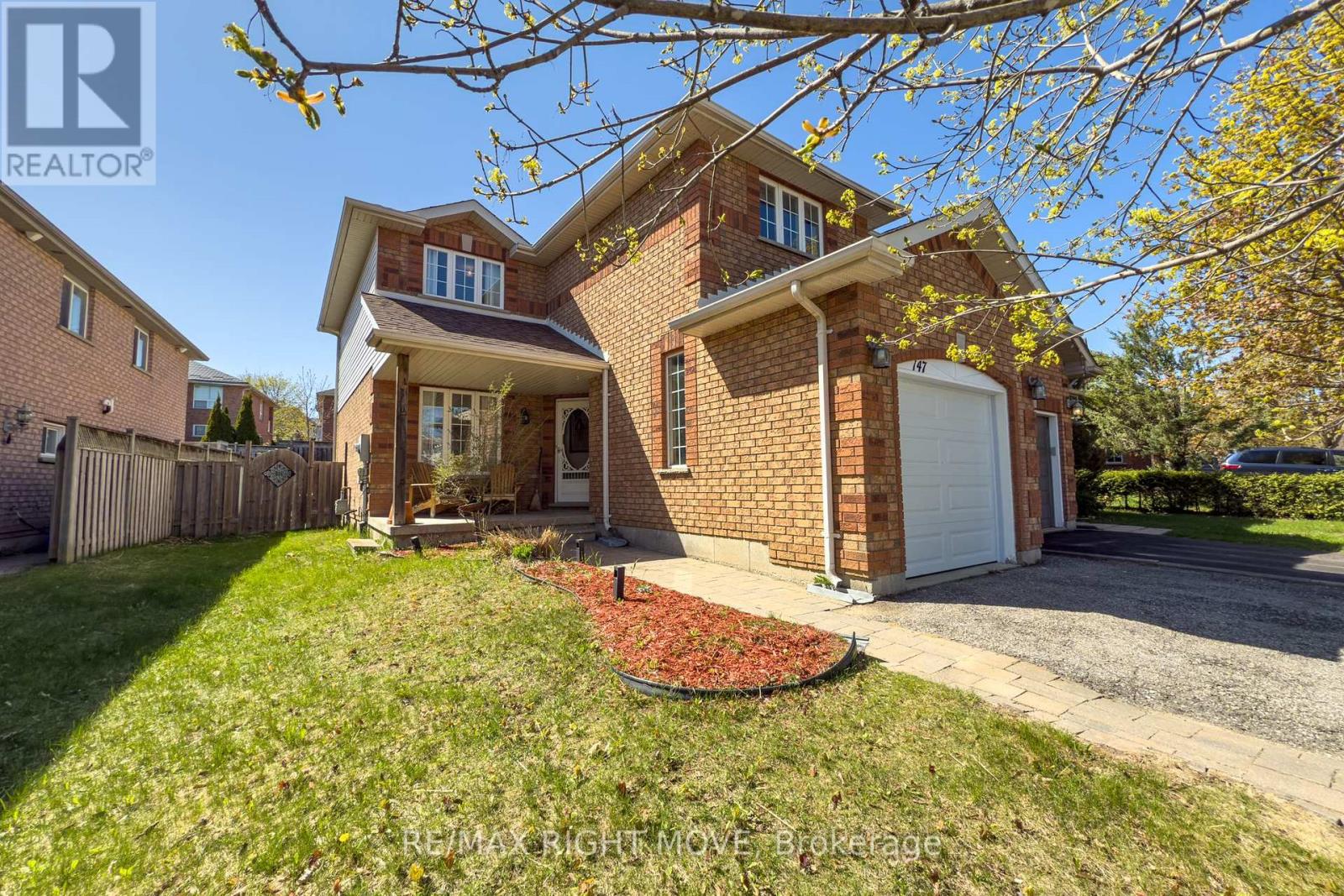 Property at 147 JULIA CRESCENT image 2