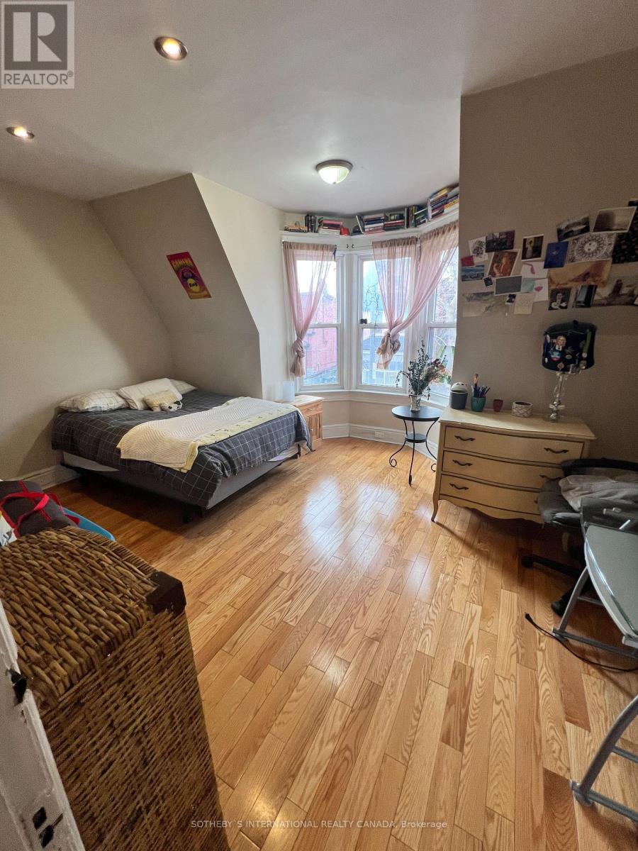 43 Burnfield Avenue, Toronto, Ontario  M6G 1Y4 - Photo 20 - W12076930