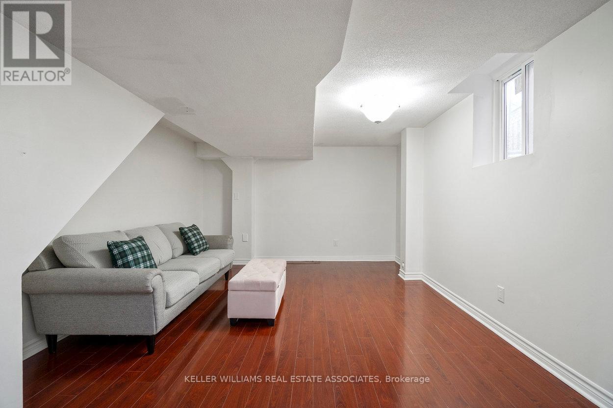 635 Huntington Ridge Drive, Mississauga, Ontario  L5R 1Z7 - Photo 45 - W12063400