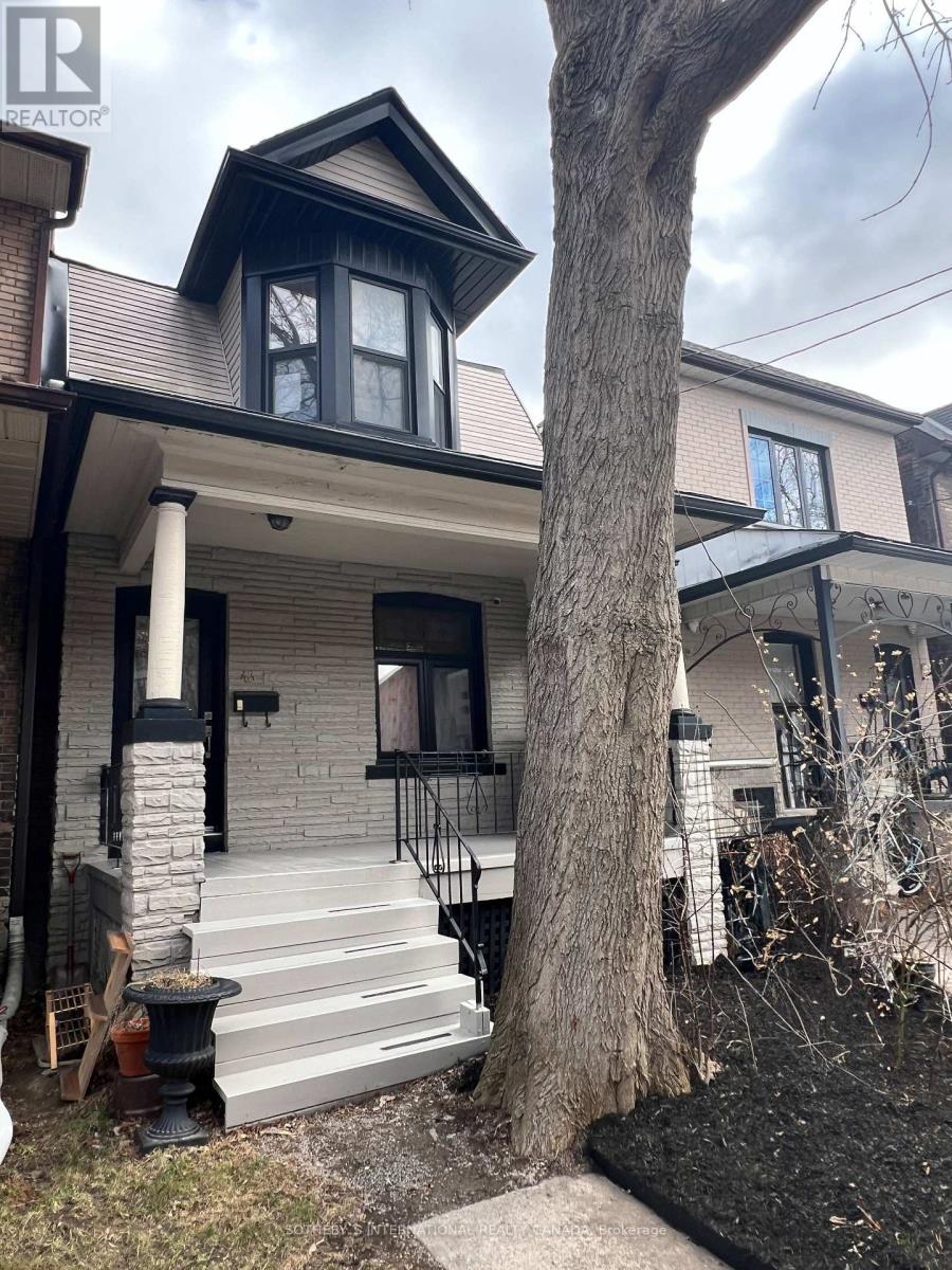 43 BURNFIELD AVENUE, Toronto, Ontario