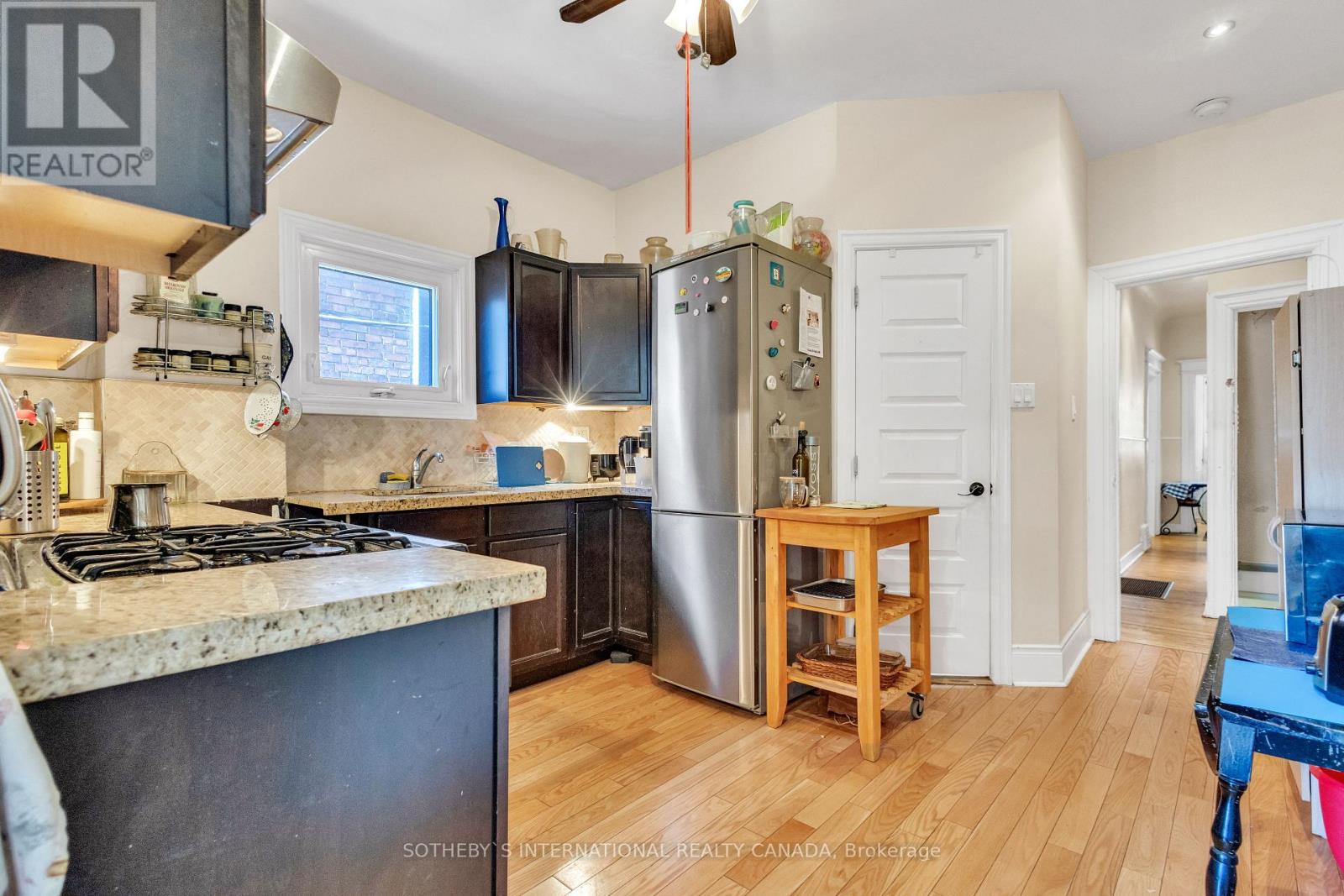 43 Burnfield Avenue, Toronto, Ontario  M6G 1Y4 - Photo 4 - W12076930