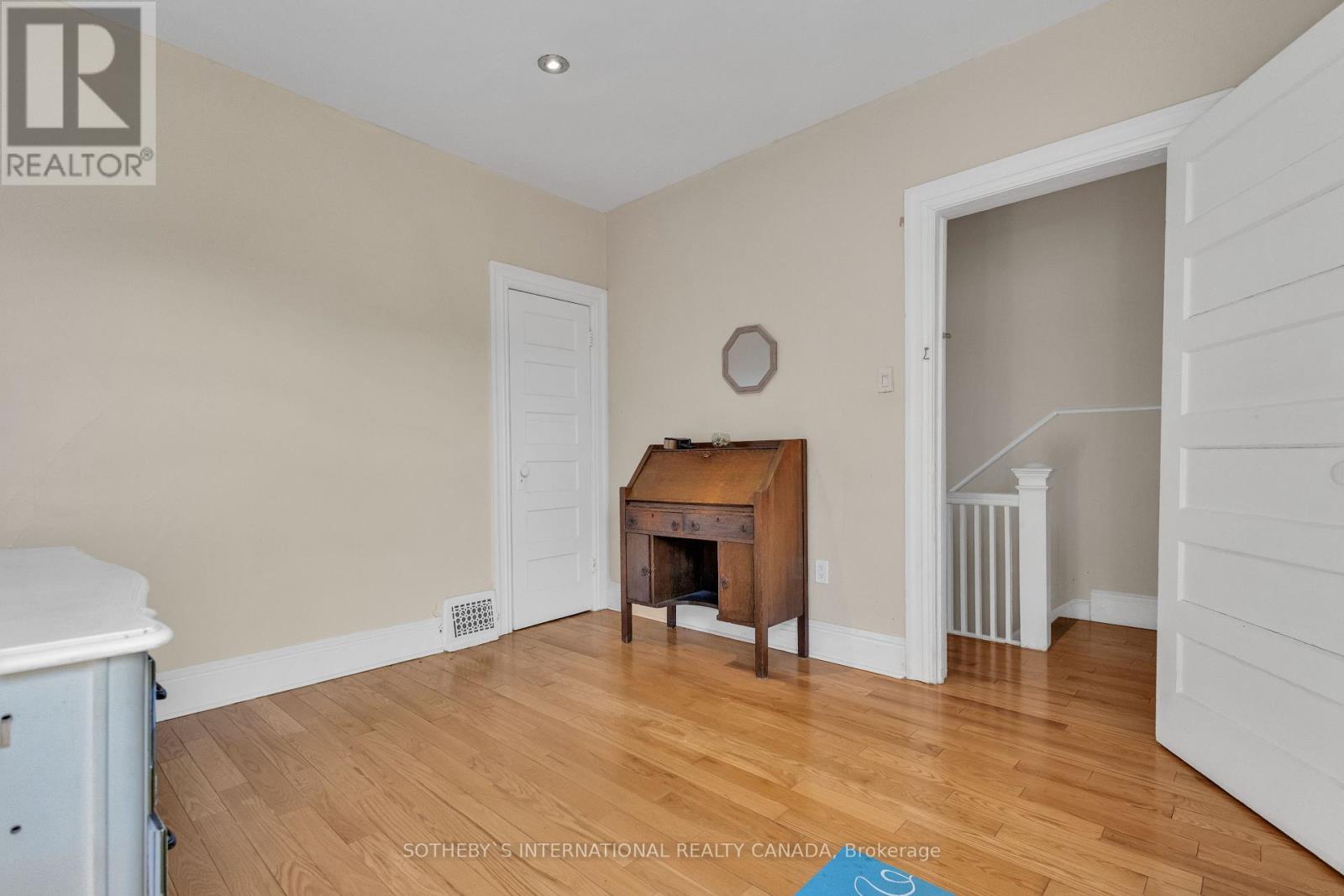 43 Burnfield Avenue, Toronto, Ontario  M6G 1Y4 - Photo 19 - W12076930