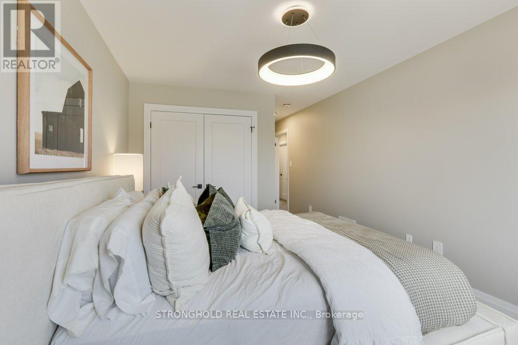 1776 Finley Crescent, London North, Ontario  N6H 5M5 - Photo 31 - X12135090