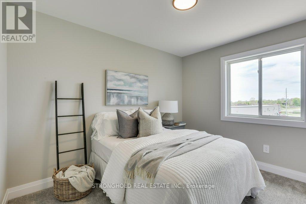 1776 Finley Crescent, London North, Ontario  N6H 5M5 - Photo 35 - X12135090